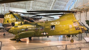 Photo of 153369 - Boeing Vertol CH-46E Sea Knight operated by US Marine Corps