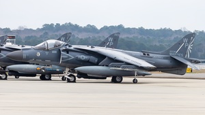 Photo of 165381 - McDonnell Douglas AV-8B+ Harrier II operated by US Marine Corps
