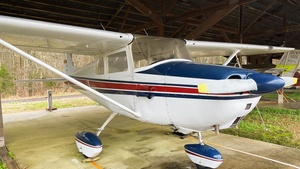 Photo of N5811A - Cessna 172 operated by Private