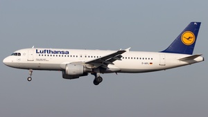 Photo of D-AIPL - Airbus A320-211 operated by Lufthansa