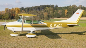 Photo of D-EXCL - Cessna 182P Skylane operated by Private