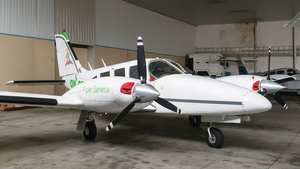 Photo of OK-RBR - Piper PA-34-200T Seneca II operated by Aviatický klub