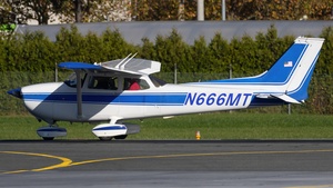 Photo of N666MT - Reims-Cessna F172M Skyhawk operated by Private