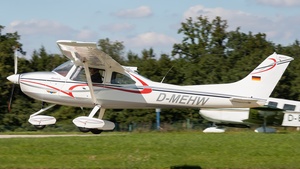 Photo of D-MEHW - AirLony Skylane operated by Private