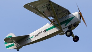 Photo of D-MPFW - Platzer Motte BR operated by Private