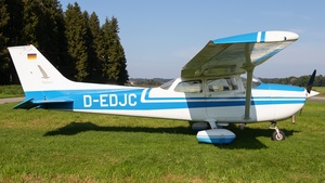 Photo of D-EDJC - Reims-Cessna F172M Skyhawk operated by Private