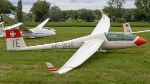 Photo of HB-1830 - Schempp-Hirth Discus b operated by Private