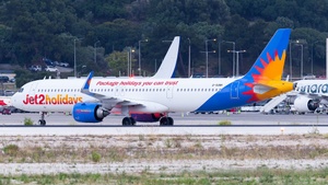 Photo of G-SUNH - Airbus A321-251NX operated by Jet2