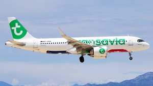 Photo of F-HXSQ - Airbus A320-252N operated by Transavia France