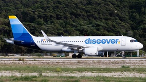 Photo of D-AIWI - Airbus A320-214 operated by Discover Airlines