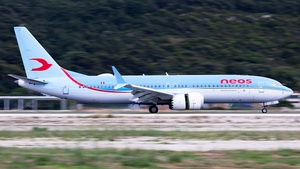 Photo of EI-RZD - Boeing 737 MAX 8 operated by Neos