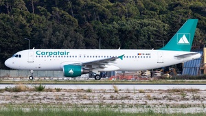 Photo of YR-ABC - Airbus A320-216 operated by Carpatair