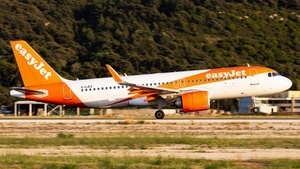 Photo of G-UJEA - Airbus A320-251N operated by easyJet