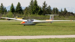 Photo of D-6121 - Schleicher ASK 21 operated by Segelfluggruppe Isartal