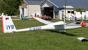 Photo of D-KDSF - Schempp-Hirth Ventus 3T operated by Private