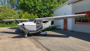 Photo of D-EHVS - Reims-Cessna F172N Skyhawk II operated by HAEUSL'AIR – Flugschule Michael Haeusler