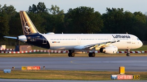 Photo of D-AIDM - Airbus A321-231 operated by Lufthansa