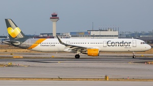 Photo of D-AIAC - Airbus A321-211 operated by Condor