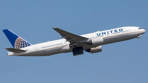 Photo of N795UA - Boeing 777-222(ER) operated by United Airlines