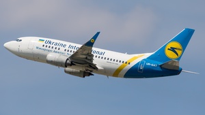 Photo of UR-GAT - Boeing 737-528 operated by Ukraine International Airlines