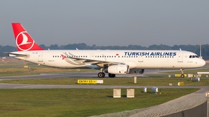 Photo of TC-JRI - Airbus A321-231 operated by Turkish Airlines