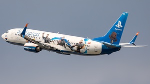 Photo of TC-SNN - Boeing 737-8HC operated by SunExpress