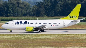 Photo of YL-BBR - Boeing 737-31S operated by airBaltic