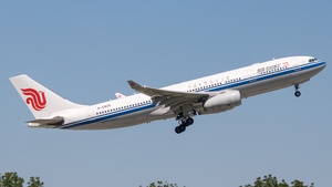 Photo of B-5925 - Airbus A330-243 operated by Air China