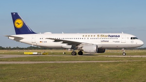 Photo of D-AIZB - Airbus A320-214 operated by Lufthansa