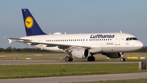 Photo of D-AILA - Airbus A319-114 operated by Lufthansa