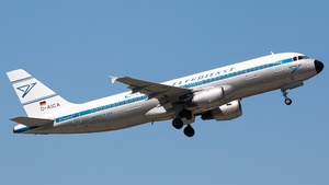 Photo of D-AICA - Airbus A320-212 operated by Condor