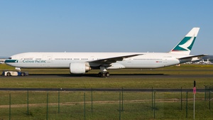 Photo of B-KPD - Boeing 777-367(ER) operated by Cathay Pacific Airways