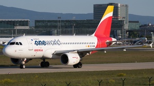 Photo of EC-KHM - Airbus A319-111 operated by Iberia