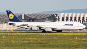 Photo of D-ABYH - Boeing 747-830 operated by Lufthansa