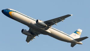 Photo of D-AIDV - Airbus A321-231 operated by Lufthansa
