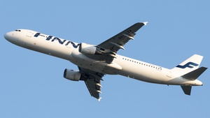 Photo of OH-LZA - Airbus A321-211 operated by Finnair