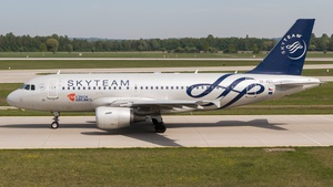 Photo of OK-PET - Airbus A319-112 operated by CSA Czech Airlines