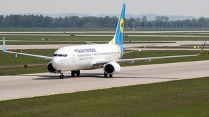Photo of UR-UIB - Boeing 737-8KV operated by Ukraine International Airlines