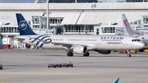 Photo of F-GTAE - Airbus A321-212 operated by Air France