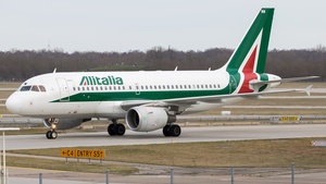 Photo of EI-IMW - Airbus A319-111 operated by Alitalia