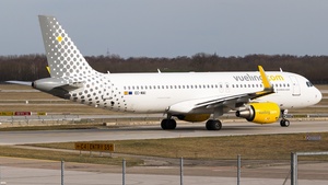 Photo of EC-MAI - Airbus A320-214 operated by Vueling
