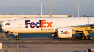 Photo of N852FD - Boeing 777-FS2 operated by FedEx