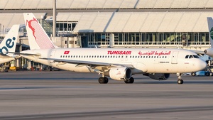 Photo of TS-IMF - Airbus A320-211 operated by Tunisair
