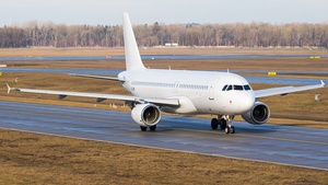 Photo of YL-LCO - Airbus A320-214 operated by SmartLynx Airlines