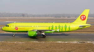 Photo of VQ-BOA - Airbus A320-214 operated by S7 Airlines