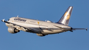 Photo of D-AILU - Airbus A319-114 operated by Lufthansa