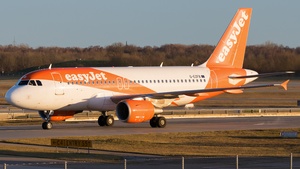 Photo of G-EZFB - Airbus A319-111 operated by easyJet