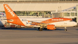 Photo of G-EZDJ - Airbus A319-111 operated by easyJet