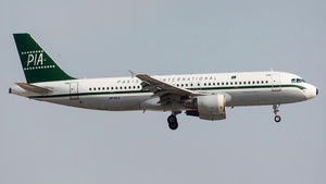 Photo of AP-BLU - Airbus A320-214 operated by PIA Pakistan International Airlines