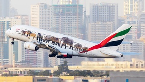 Photo of A6-EEI - Airbus A380-861 operated by Emirates